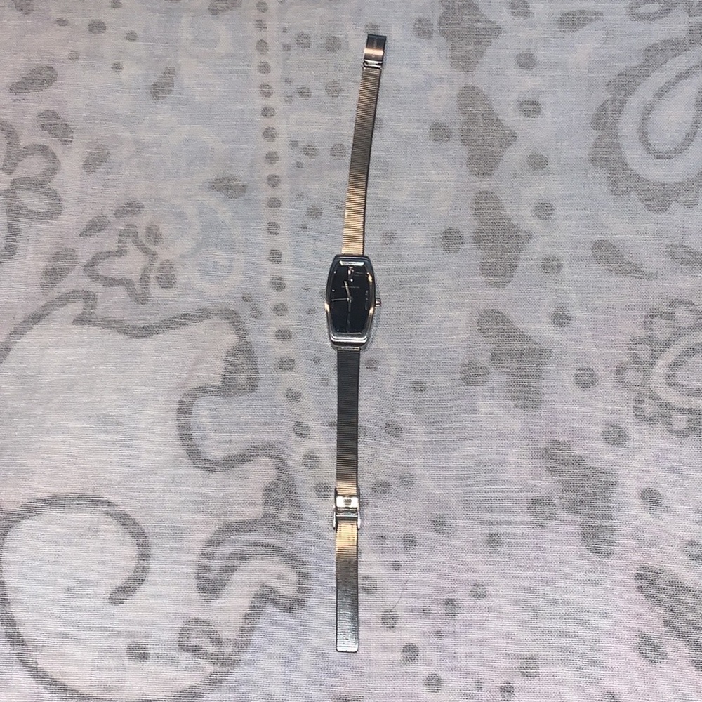 Android AD138 Silver Tone Dial Rectangle Case Mesh Stainless Steel Band Watch